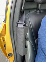 Charger l'image dans la galerie, Ostomates Travel Comfort Aid - Comfizz
